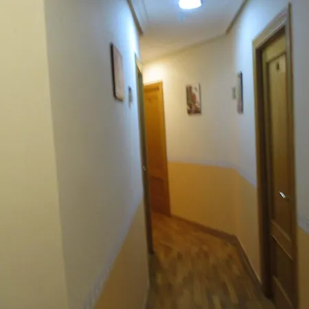 Becares Hostal *