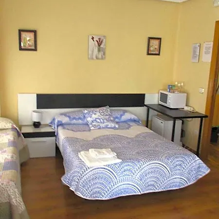 Becares Hostal Palencia