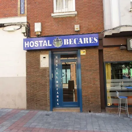 Auberge de jeunesse Becares *