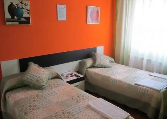 Auberge de jeunesse Becares